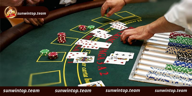 Tìm hiểu đôi nét về Poker Sunwin